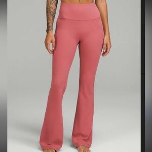 Lululemon Groove Nulu High-Rise Flared Pants Rose Regular Fit